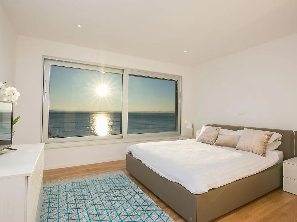 Luxurious Villa In Kozino With Fenced Garden 0*,
